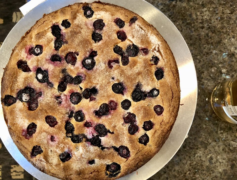 Blueberry Cake with Almond and Cinnamon
