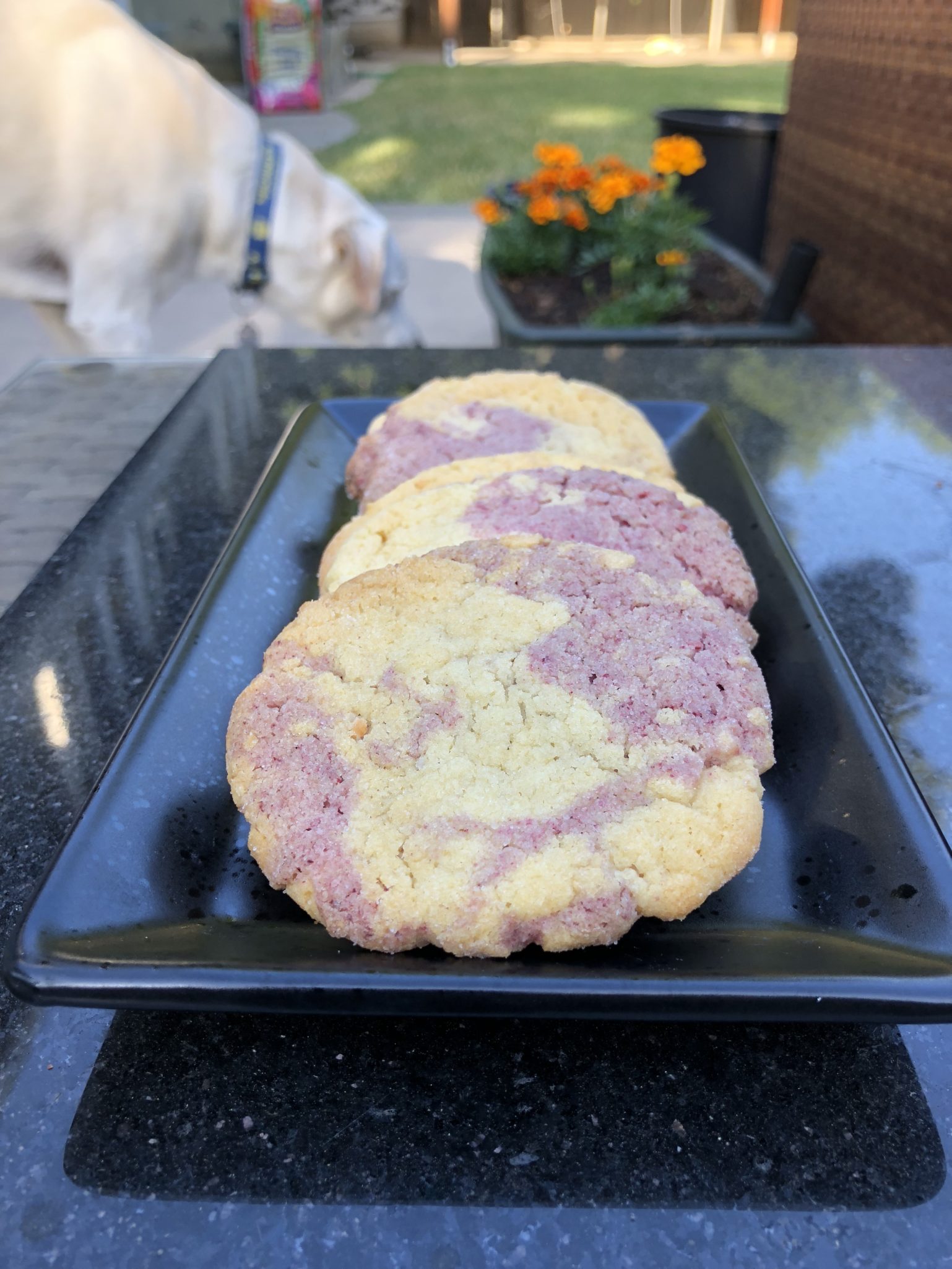 Strawberry and Cream Cookies