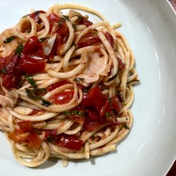 Angel Hair Pasta with Tomatoes, Garlic and Basil